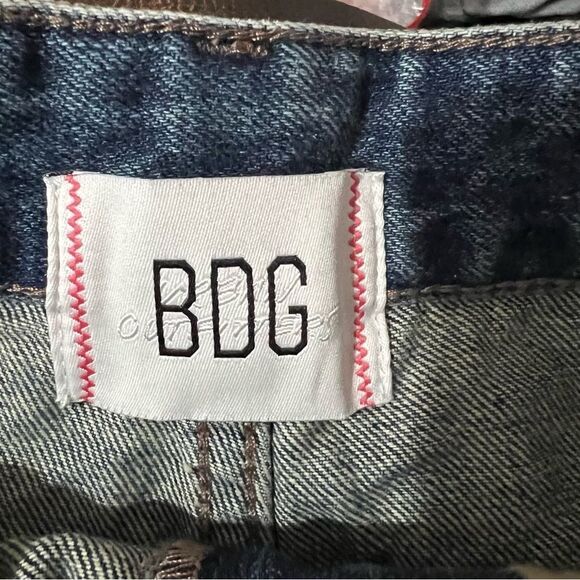 BDG Urban Outfitters A-Line Cutoff Raw Hem Women's Mid-Rise Jean Shorts Size 25 - Picture 10 of 13